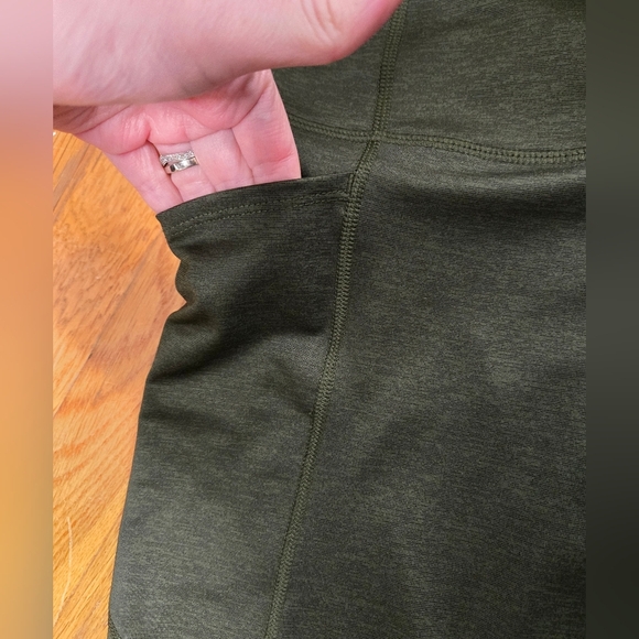 Trek Gear NWT Green Leggings Size XXL - Picture 7 of 7
